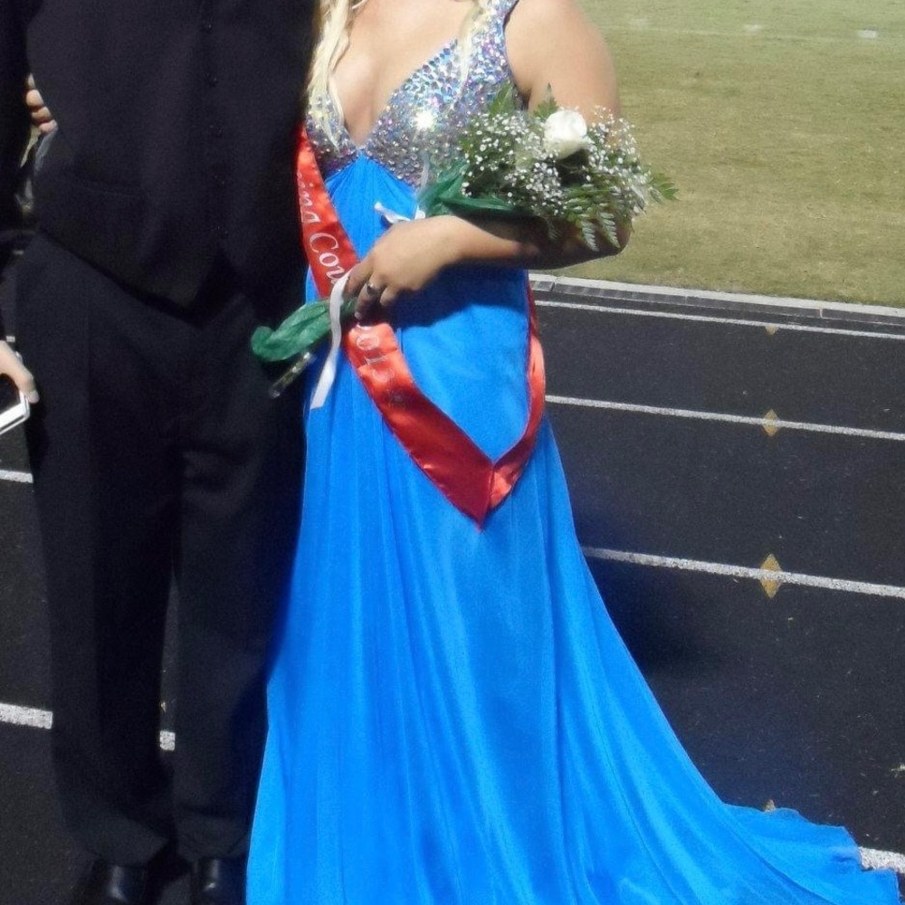 Prom dress or homecoming court dress